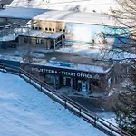 Hellochalet The Lovers - Ski-in Ski-out With Matterhorn View Apartment *