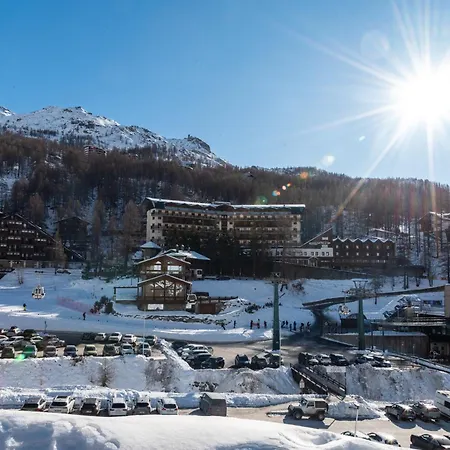 Apartment Hellochalet The Lovers - Ski-in Ski-out With Matterhorn View *